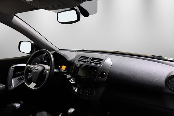 Toyota RAV4 27 of 30