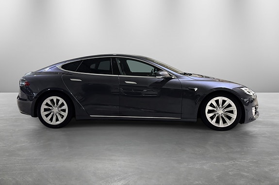 Tesla Model S 9 of 30