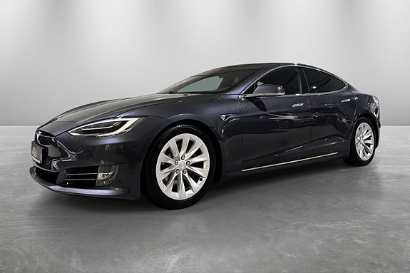 Tesla Model S 2 of 30