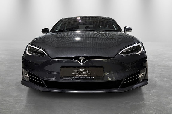 Tesla Model S 12 of 30