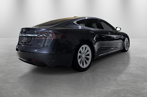 Tesla Model S 8 of 30