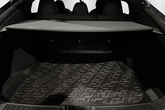 Tesla Model S 25 of 30