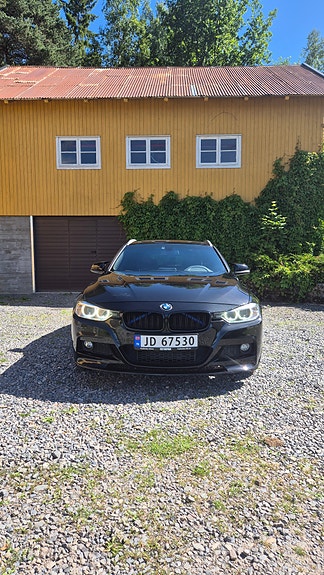 BMW 320d 3 of 16