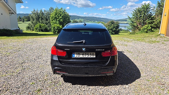 BMW 320d 7 of 16