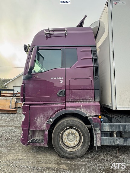 MAN TGX 26.580 6x2 Chassis 7 of 22