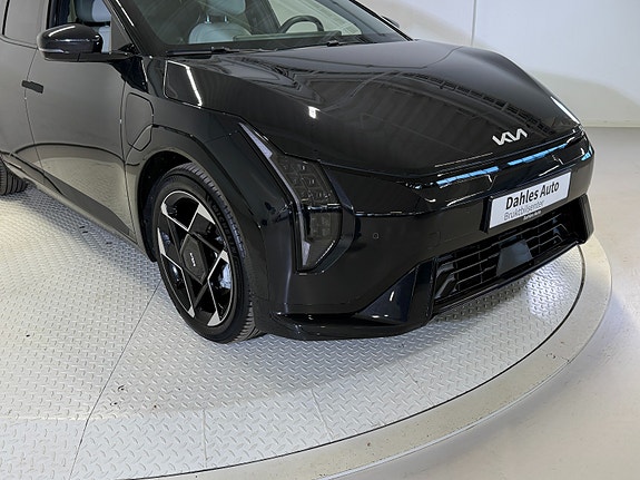 Kia EV4 14 of 30