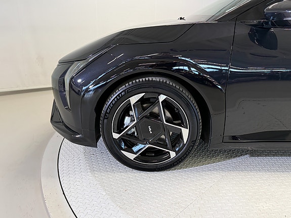 Kia EV4 8 of 30