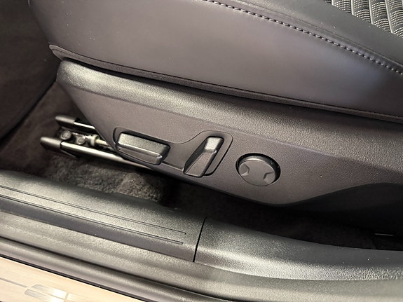 Kia EV4 9 of 30