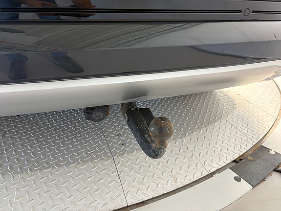 Audi e-tron 9 of 29