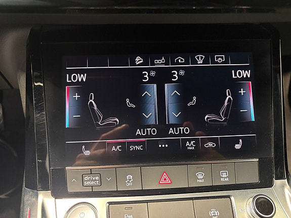 Audi e-tron 17 of 29