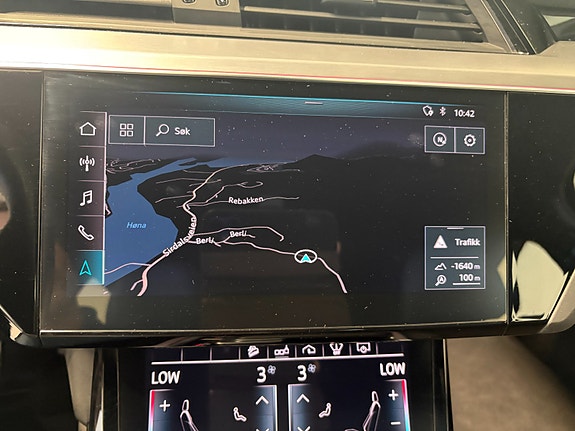 Audi e-tron 28 of 29