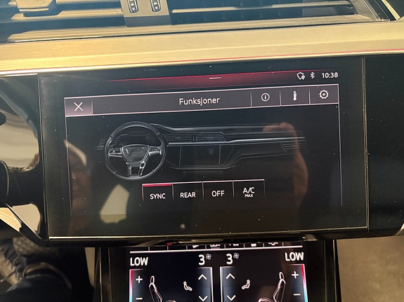 Audi e-tron 18 of 29