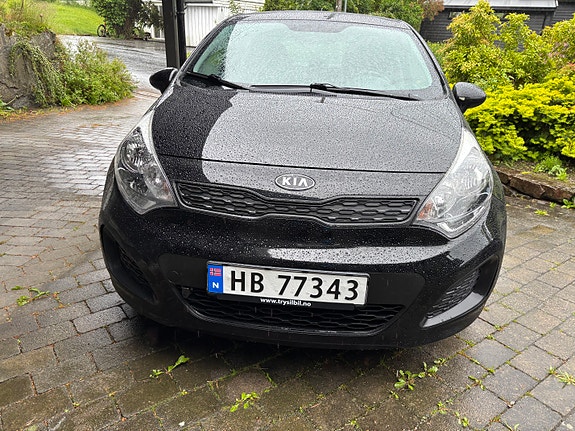 Kia Rio 2 of 15