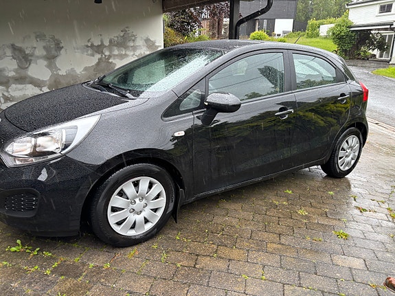 Kia Rio 3 of 15