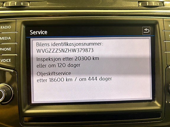 Volkswagen Tiguan 18 of 26