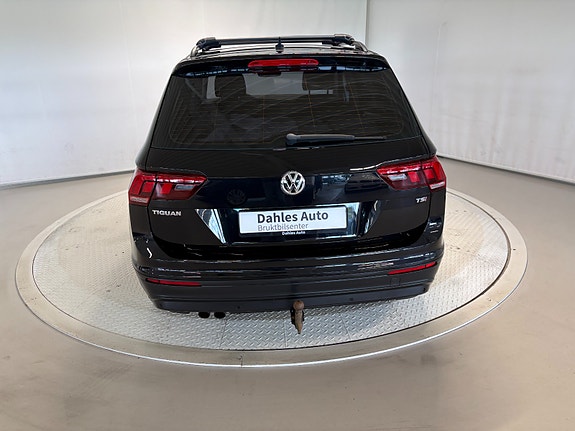 Volkswagen Tiguan 6 of 26