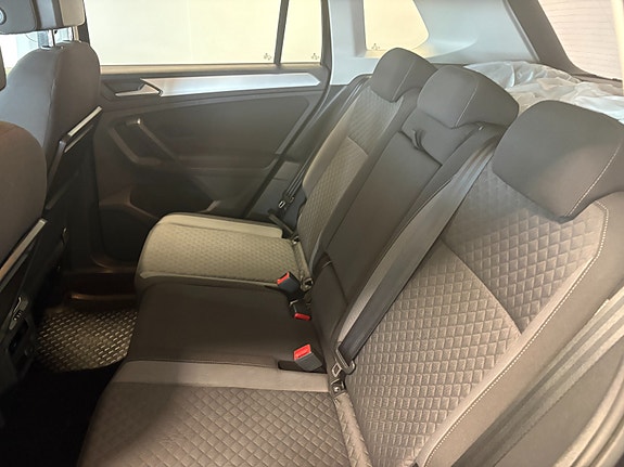 Volkswagen Tiguan 24 of 26