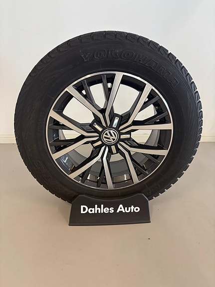 Volkswagen Tiguan 25 of 26
