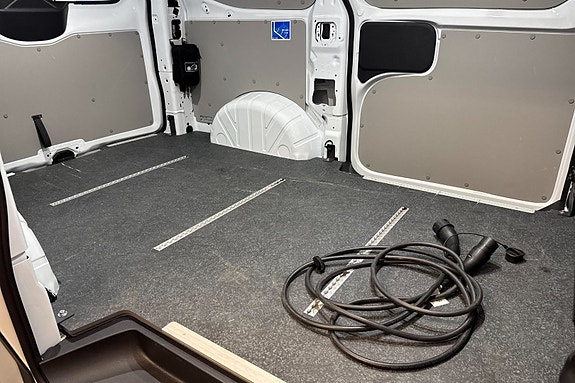Volkswagen Transporter 17 of 29
