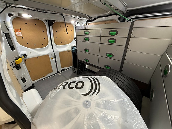Ford Transit Custom 22 of 30