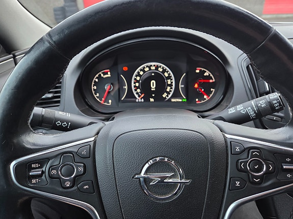 Opel Insignia 10 of 27