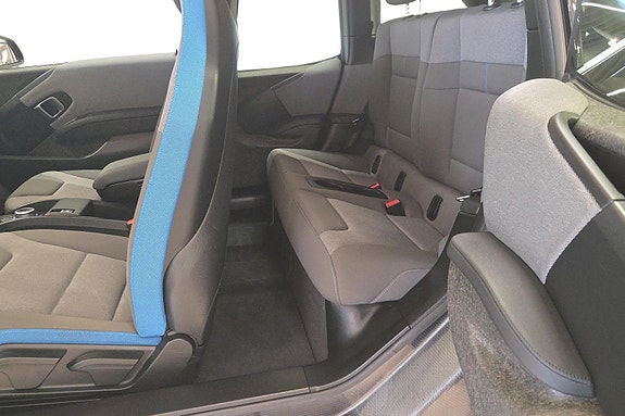 BMW i3 7 of 25