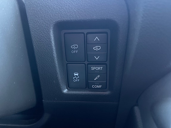 Toyota Land Cruiser 18 of 30