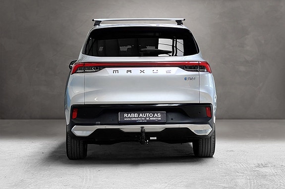 Maxus Euniq 6 9 of 30