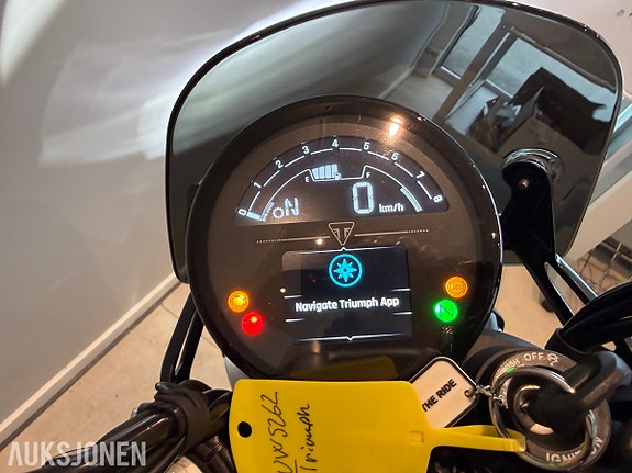 Triumph Speed Twin 900 - kun 733 km!! 20 of 21