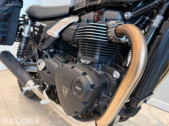 Triumph Speed Twin 900 - kun 733 km!! 9 of 21