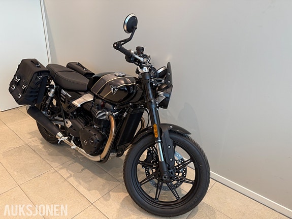 Triumph Speed Twin 900 - kun 733 km!! 3 of 21