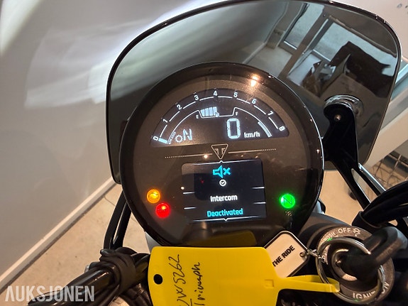 Triumph Speed Twin 900 - kun 733 km!! 19 of 21