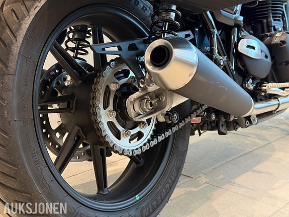 Triumph Speed Twin 900 - kun 733 km!! 13 of 21