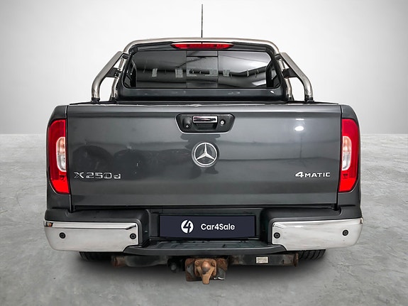 Mercedes-Benz X250 d 4 of 30