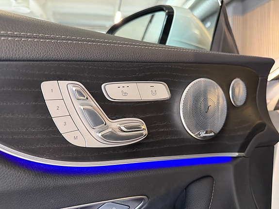 Mercedes-Benz E200 17 of 30