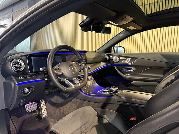 Mercedes-Benz E200 14 of 30