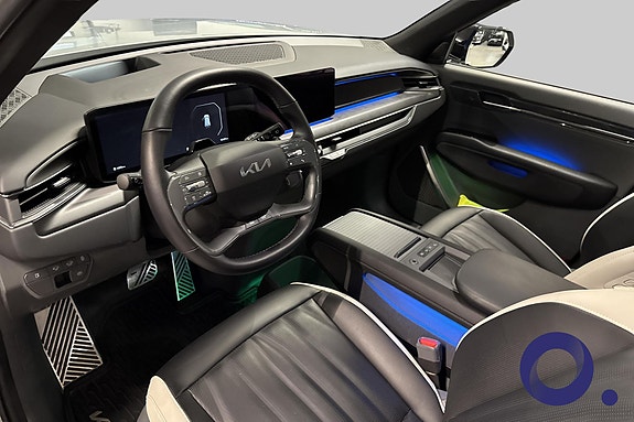 Kia EV9 11 of 21