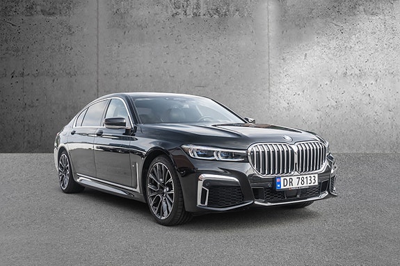 BMW 745Le 5 of 30