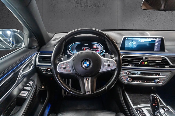 BMW 745Le 25 of 30