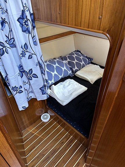 Marex Sun Cruiser med stor badeplattform, 30 fot selges. 18 of 30