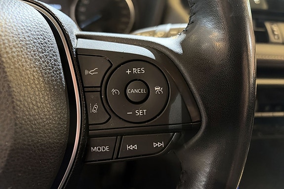 Toyota RAV4 16 of 28