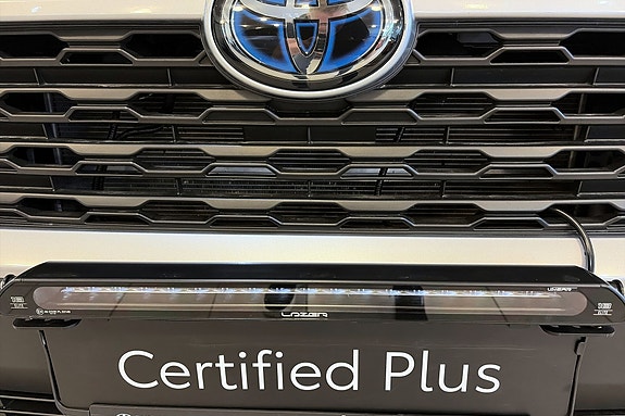 Toyota RAV4 28 of 28