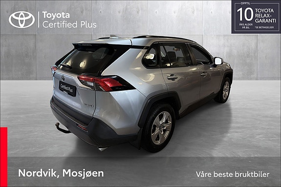 Toyota RAV4 6 of 28