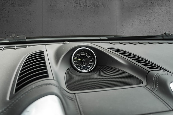 Porsche Cayenne S 24 of 30