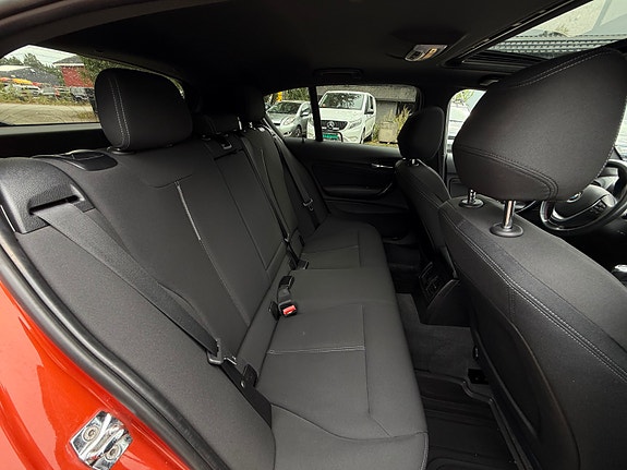 BMW 116i 26 of 30