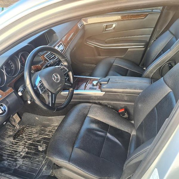 Mercedes-Benz E220 d 11 of 11