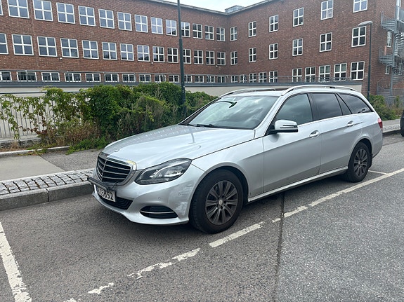 Mercedes-Benz E220 d 4 of 11