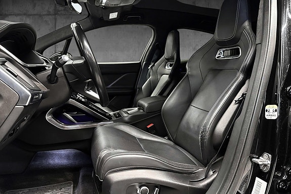 Jaguar I-PACE 6 of 12