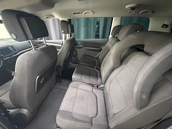 Volkswagen Sharan 12 of 30