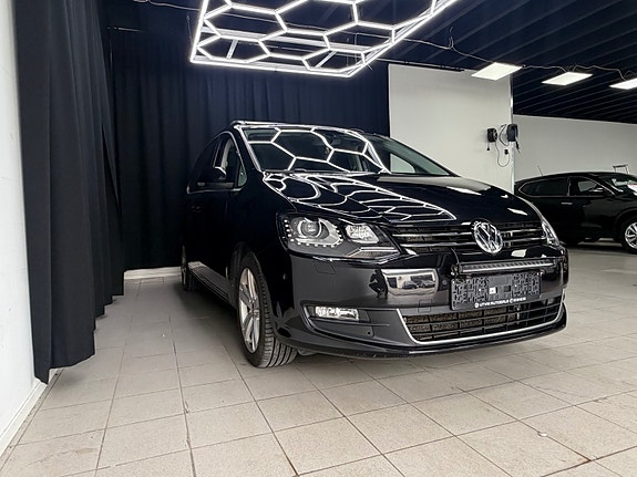 Volkswagen Sharan 3 of 30